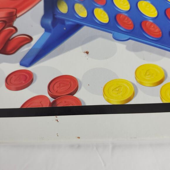 Hasbro Gaming Connect 4 Board Game A5640 Game Night 2016 Age 6+ Pre-Owned - Picture 13 of 13